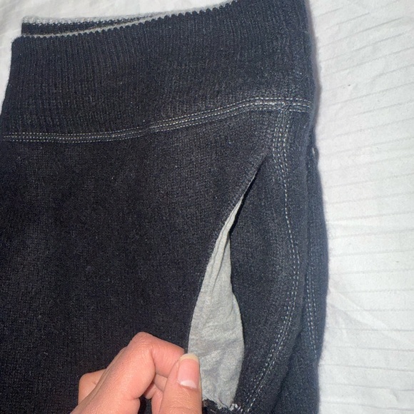Tom Ford 100% Cashmere Black Sweatpants - Picture 7 of 9